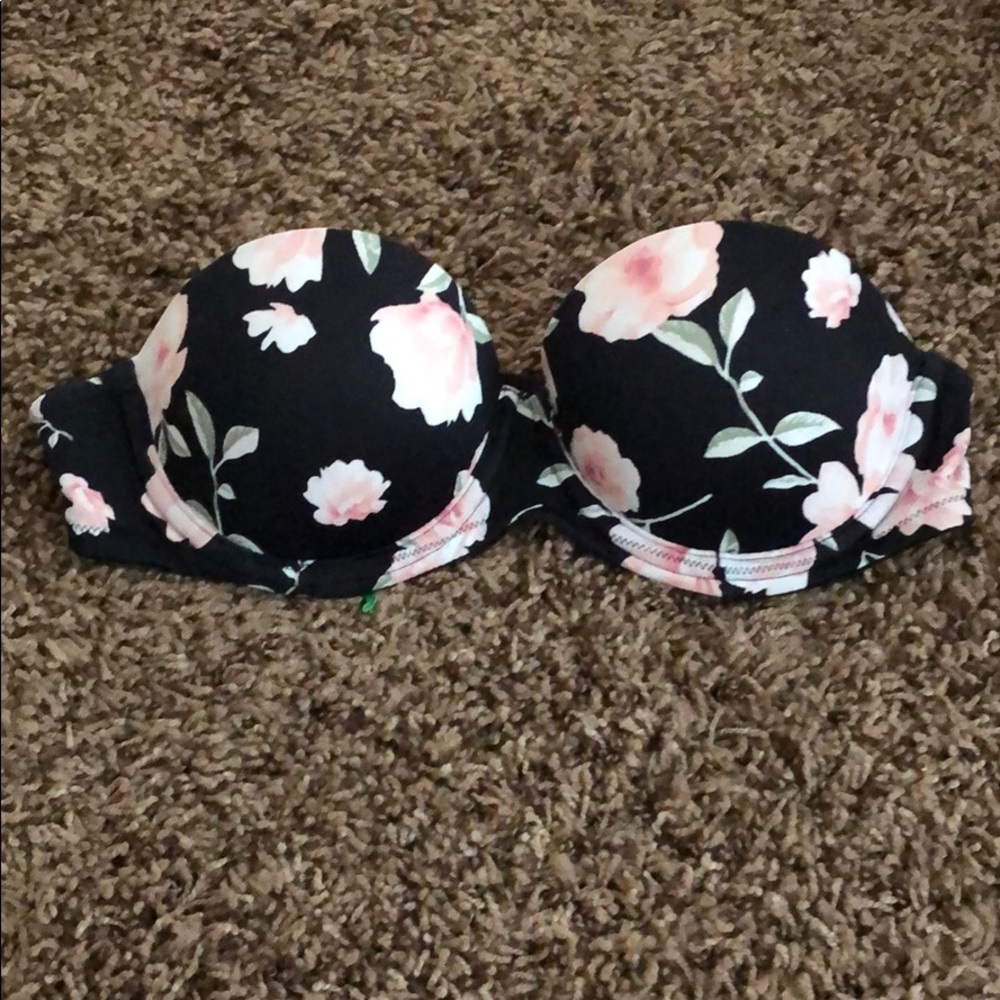 PINK Strapless Push-up Bra